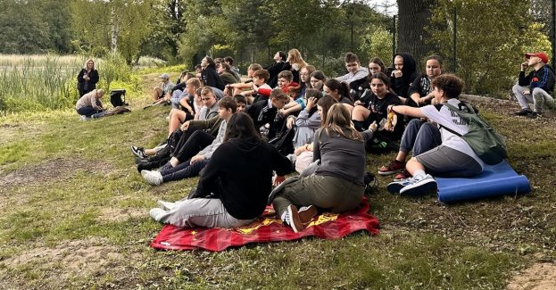 W dniach 11-12 czerwca w miejscowości Brodno nad akwenem odbyły się dwudniowe działania profilaktyczne zorganizowane w celu przeciwdziałania demoralizacji i przestępczości wśród nieletnich. Inicjatywa, która miała na celu promowanie bezpiecznych wakacji, bezpiecznego wypoczynku nad wodą oraz poprawę bezpieczeństwa na drodze, zgromadziła uczniów klas 7-8 średzkich szkół podstawowych  oraz specjalistów w dziedzinie prewencji. Wydarzenie zostało zorganizowane przez miejscowego profilaktyka, dzielnicowego oraz Naczelnika Wydziału Prewencji, którzy wspólnie opracowali szereg atrakcji i warsztatów skierowanych do dzieci i młodzieży.